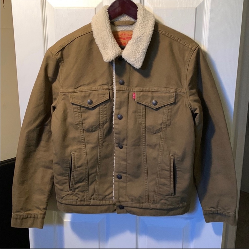 Levi’s Sherpa lined Trucker Jacket
